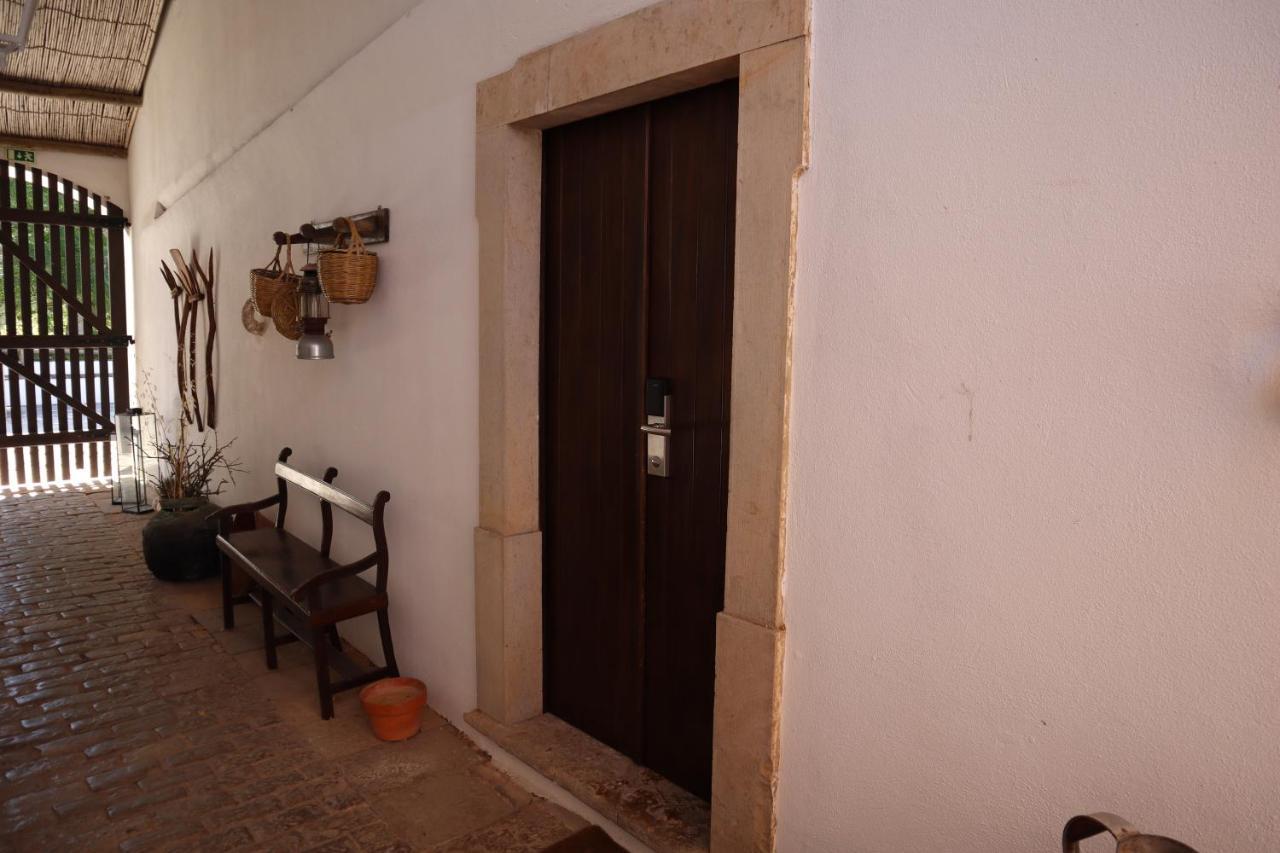 مبيت وإفطار Os Agostos المظهر الخارجي الصورة